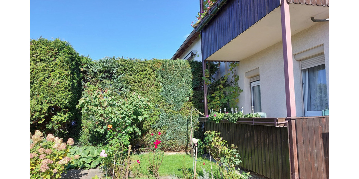 Hof und Gartenansicht